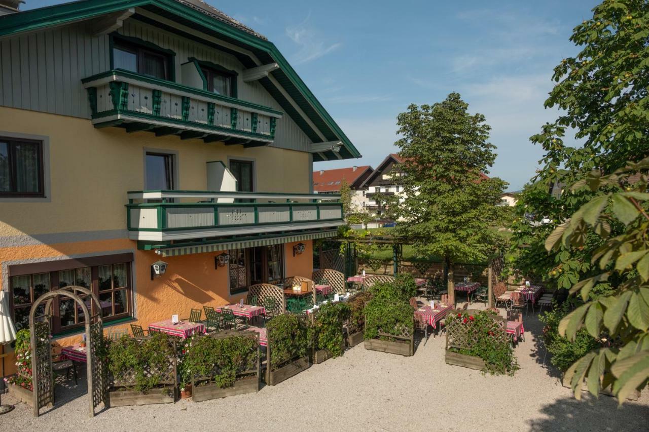 Gasthof Neuwirt Eugendorf Exterior foto